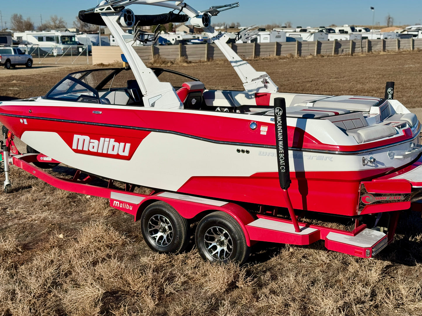 2021 Malibu 23 LSV - Low Hours