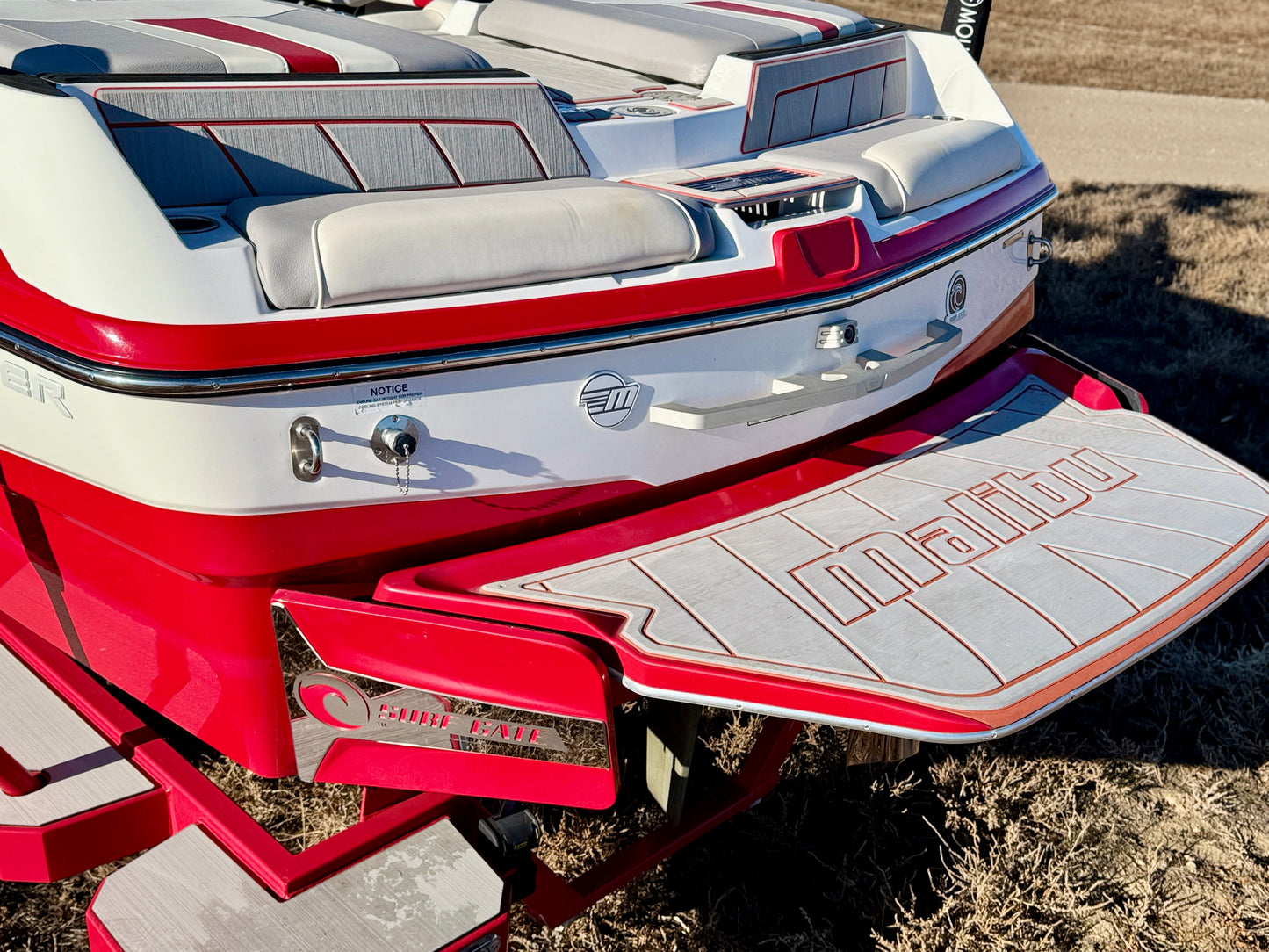 2021 Malibu 23 LSV - Low Hours