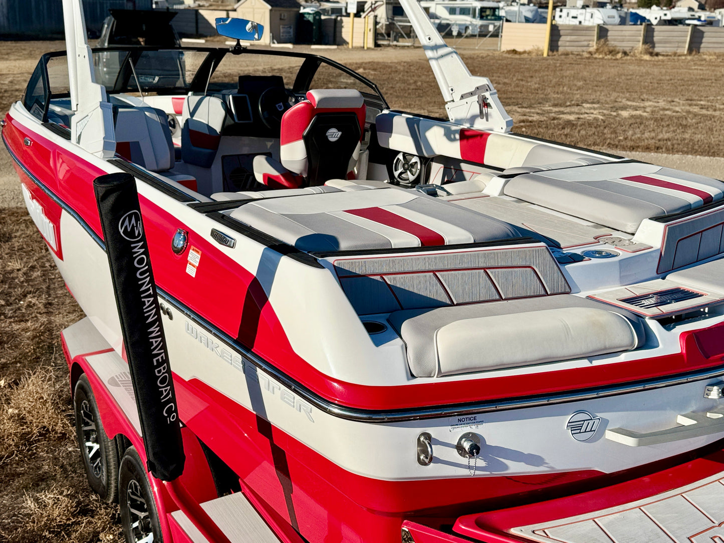 2021 Malibu 23 LSV - Low Hours