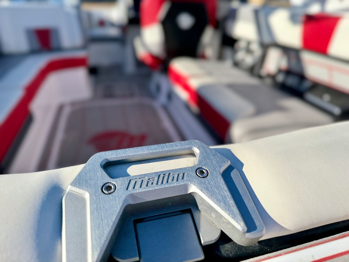 2021 Malibu 23 LSV - Low Hours