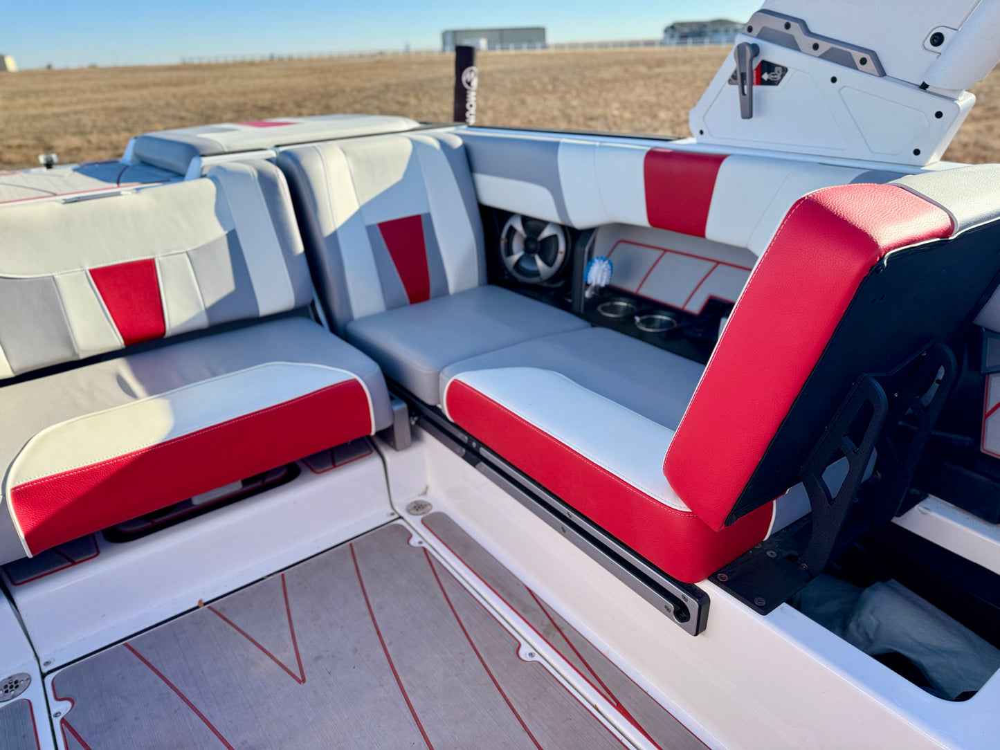 2021 Malibu 23 LSV - Low Hours