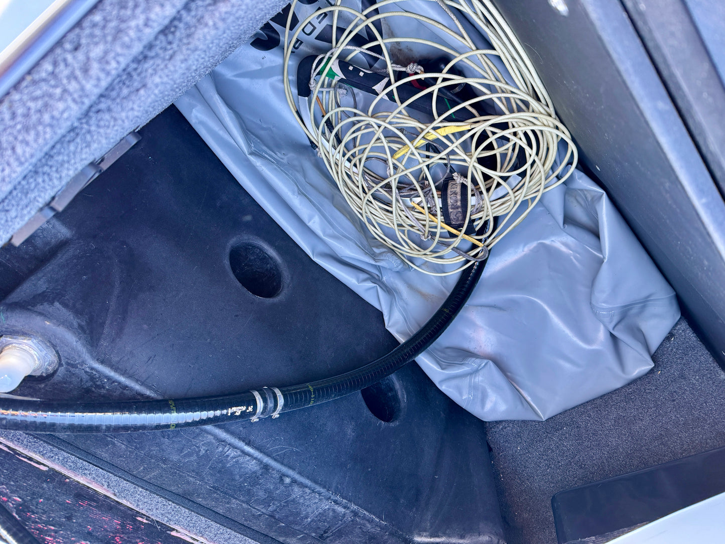 2021 Malibu 23 LSV - Low Hours