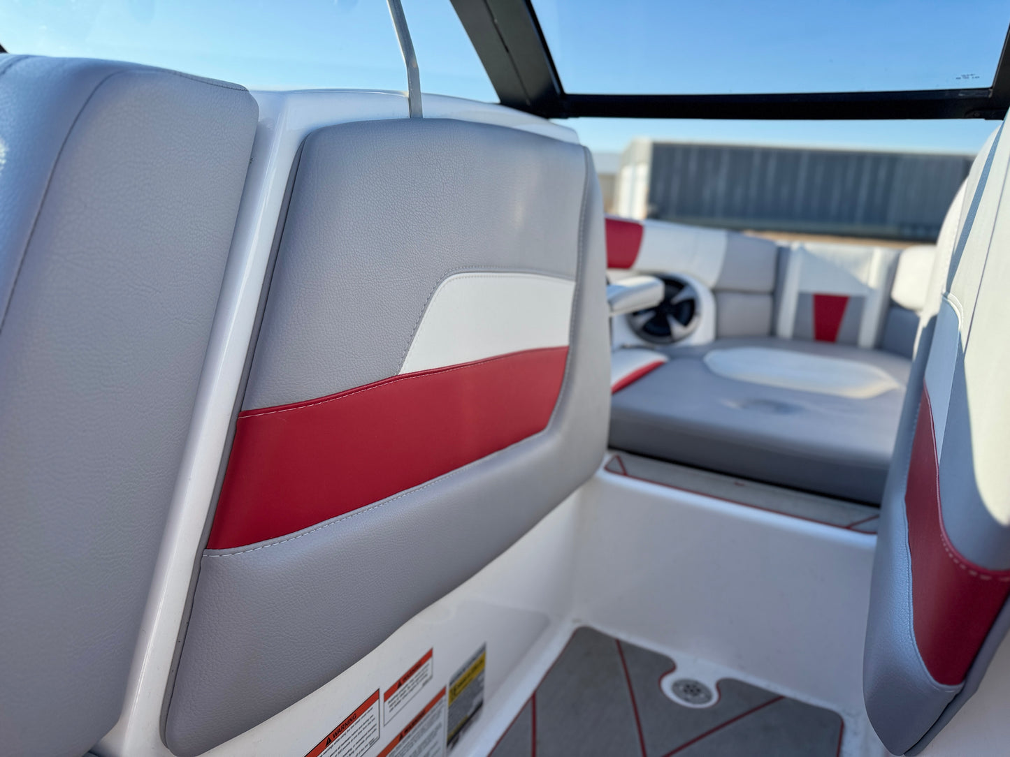 2021 Malibu 23 LSV - Low Hours