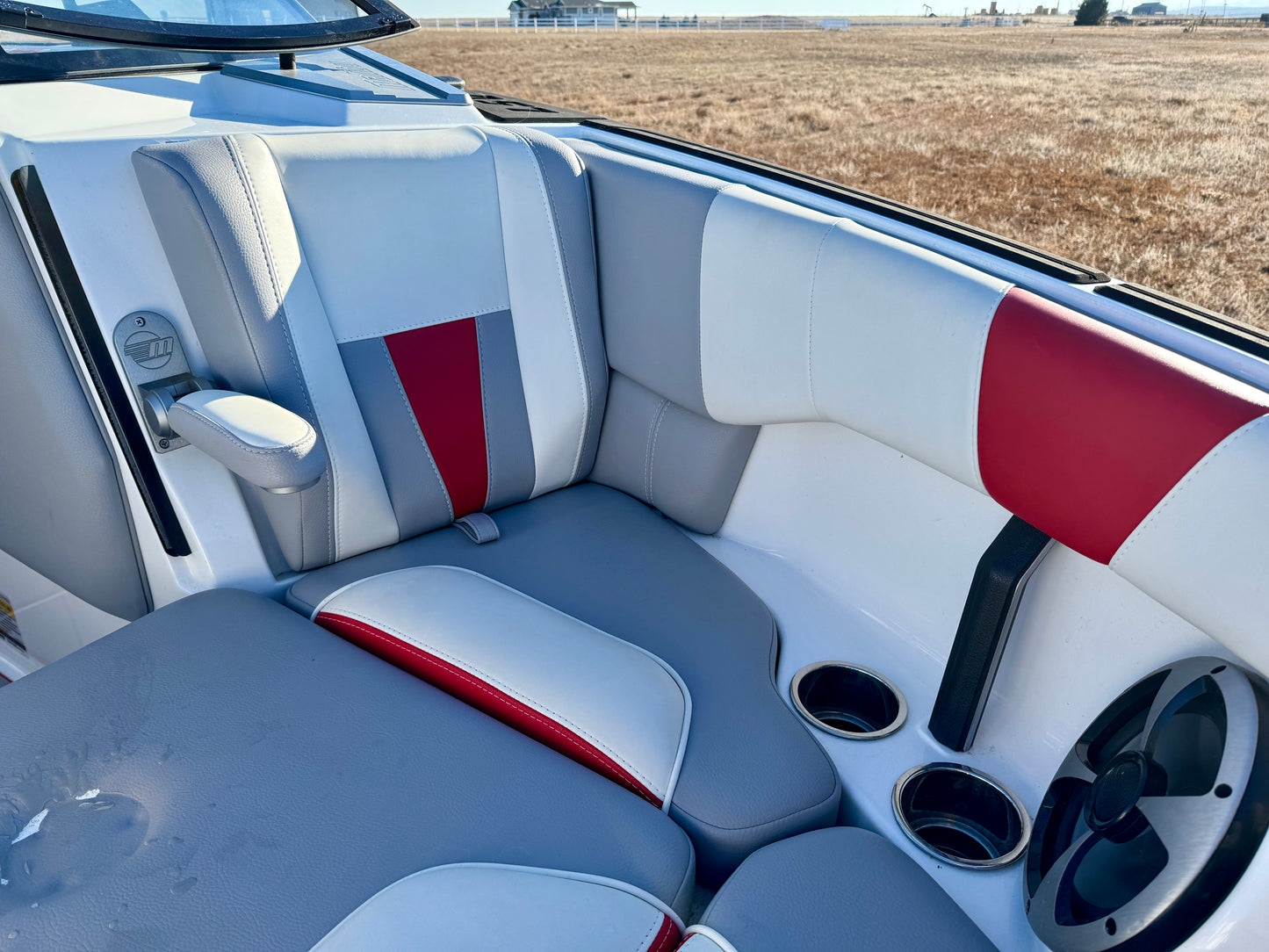 2021 Malibu 23 LSV - Low Hours