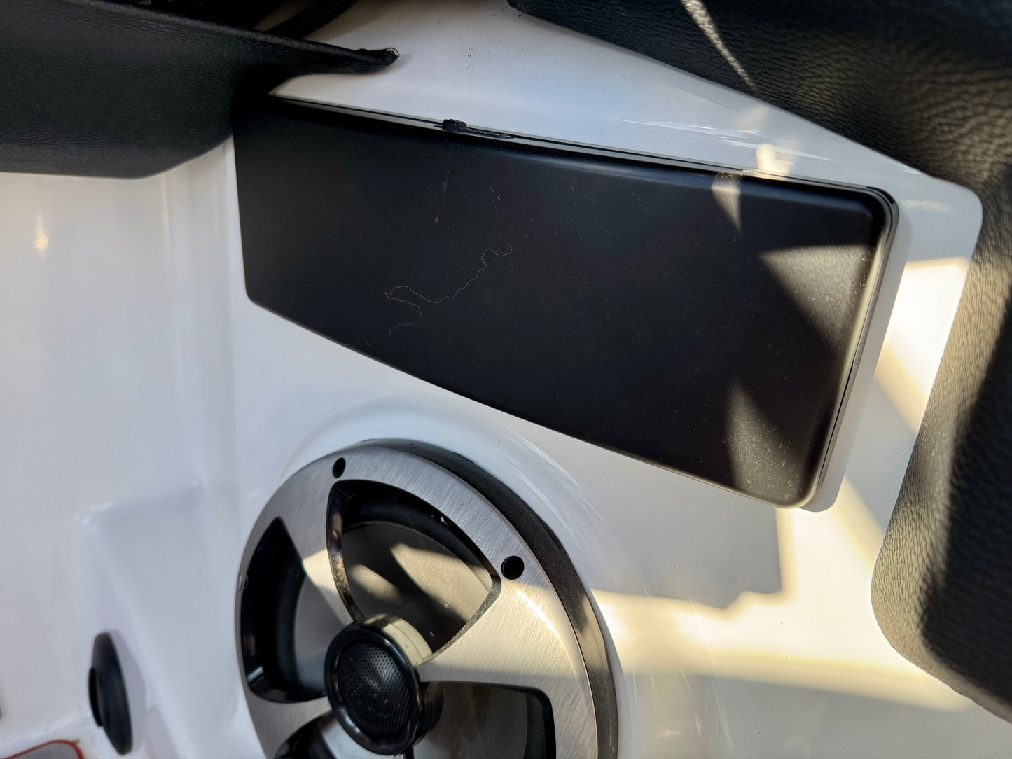 2021 Malibu 23 LSV - Low Hours