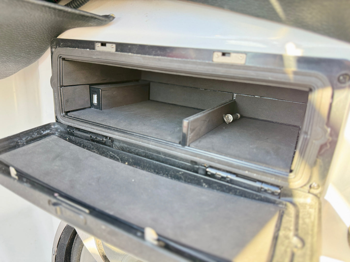 2021 Malibu 23 LSV - Low Hours