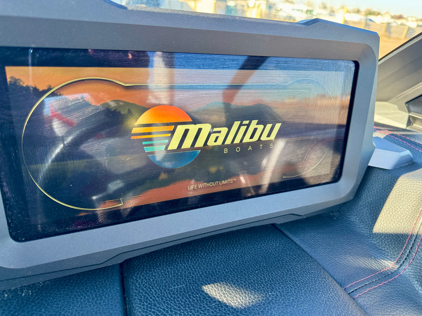 2021 Malibu 23 LSV - Low Hours