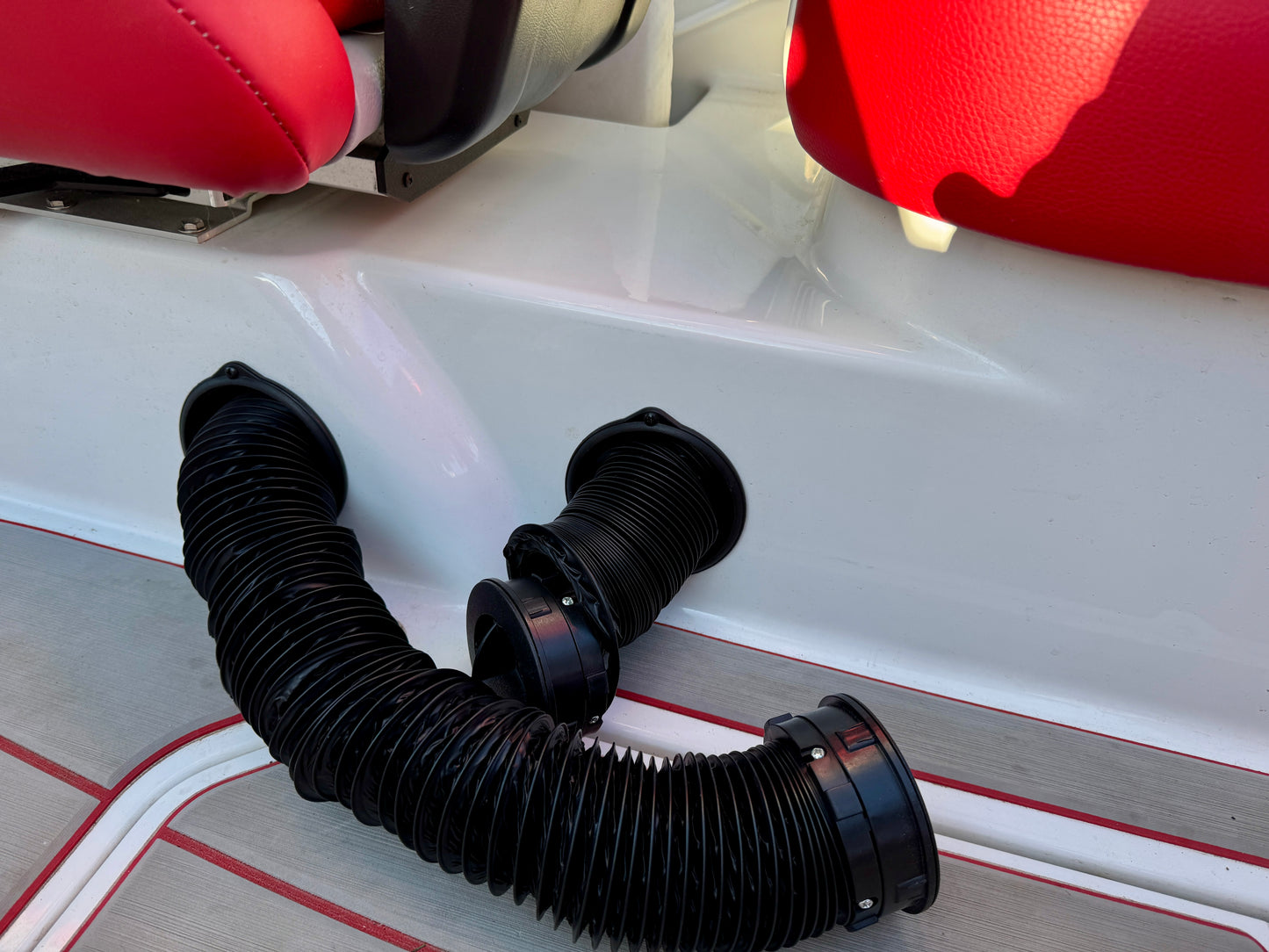 2021 Malibu 23 LSV - Low Hours