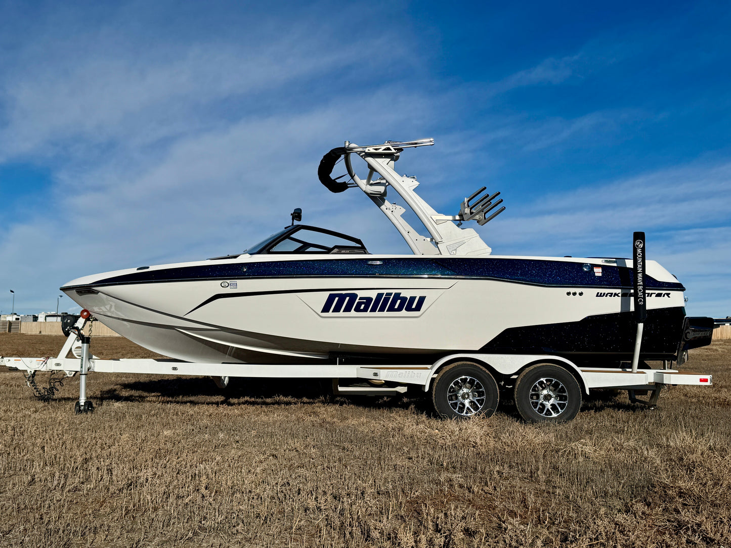 2021 Malibu 23 LSV - M6DI - Clean