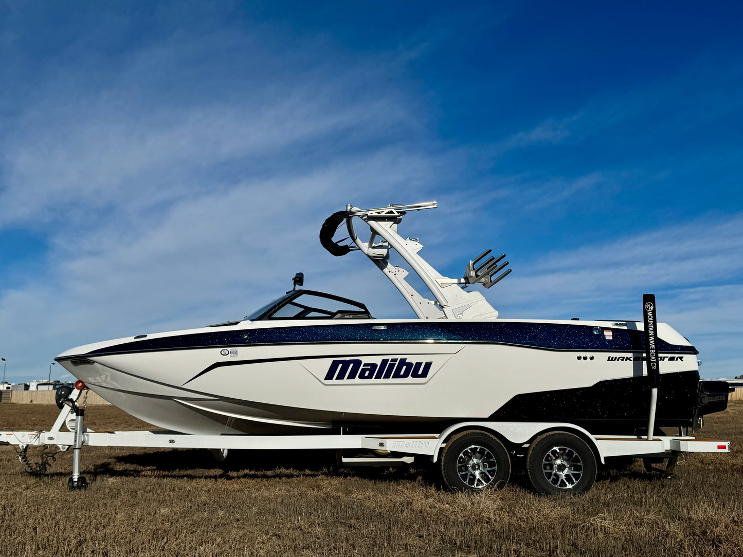 2021 Malibu 23 LSV - M6DI - Clean