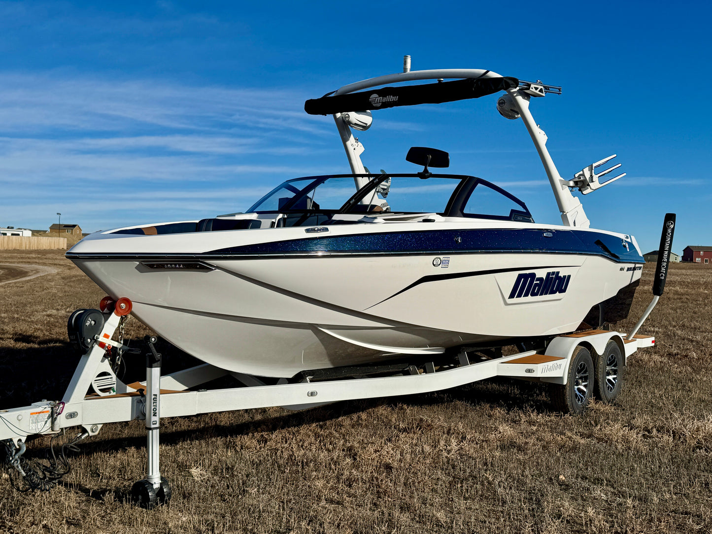 2021 Malibu 23 LSV - M6DI - Clean