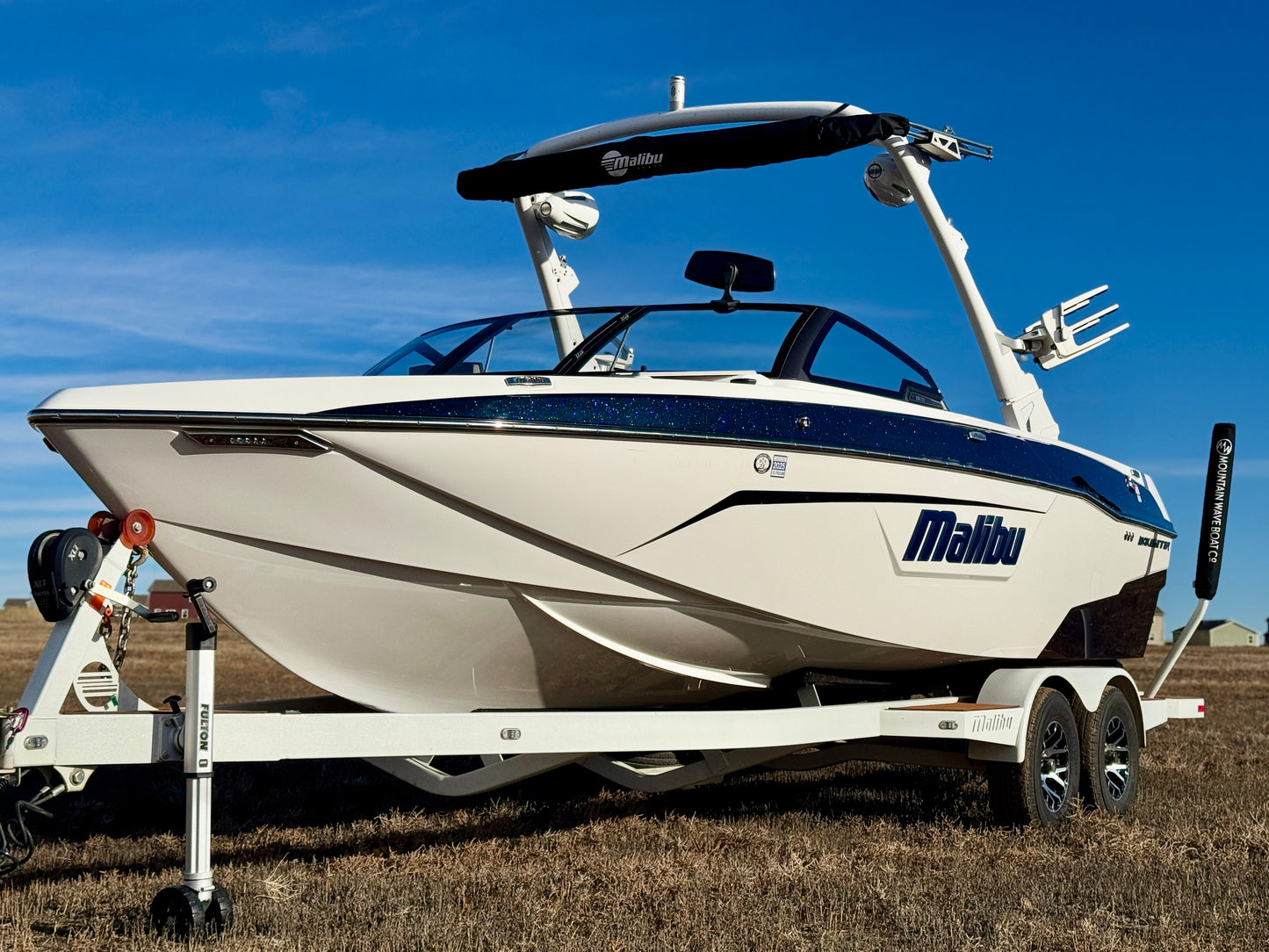 2021 Malibu 23 LSV - M6DI - Clean