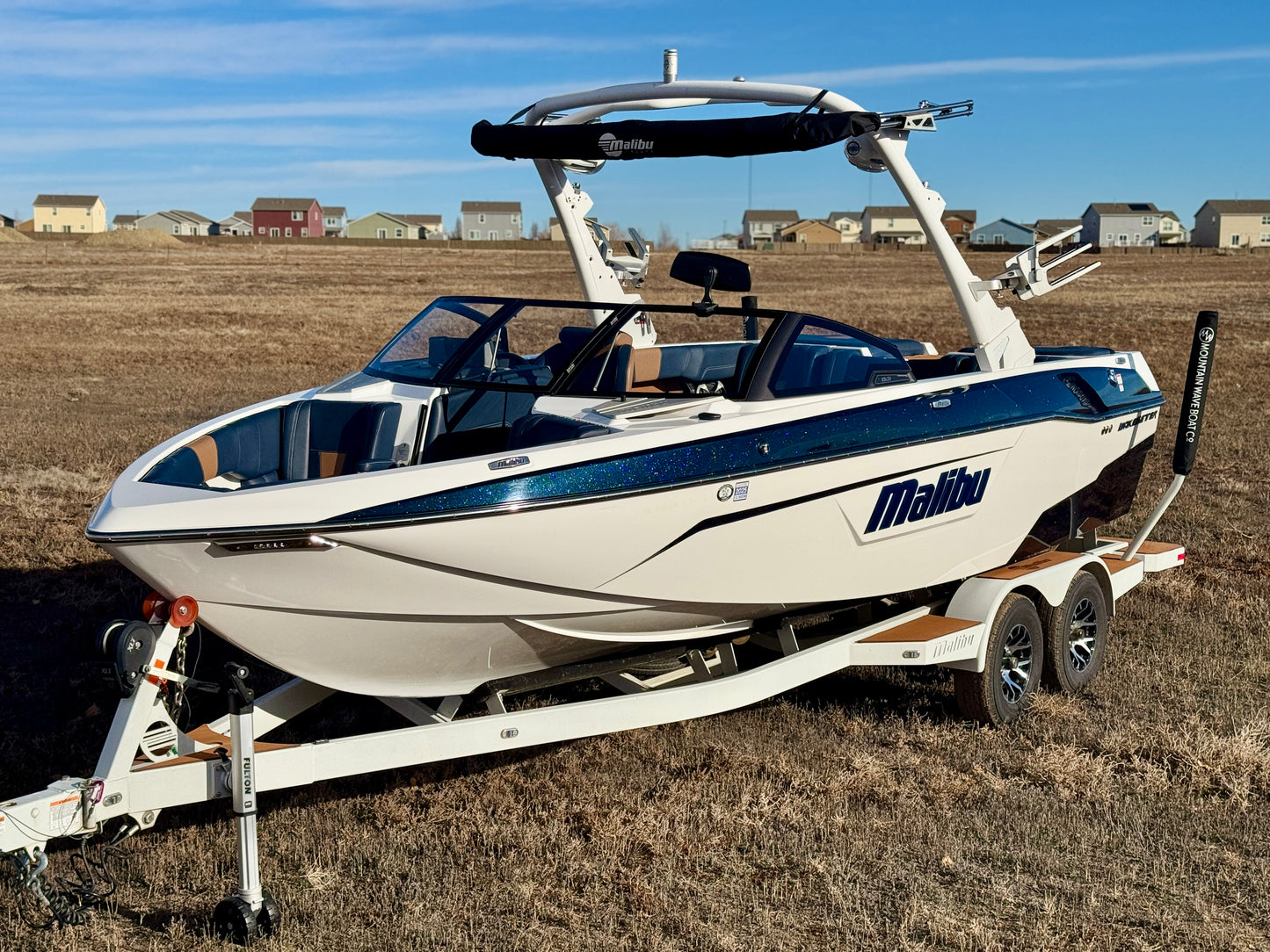 2021 Malibu 23 LSV - M6DI - Clean