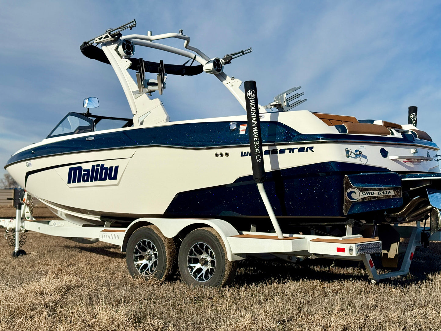 2021 Malibu 23 LSV - M6DI - Clean