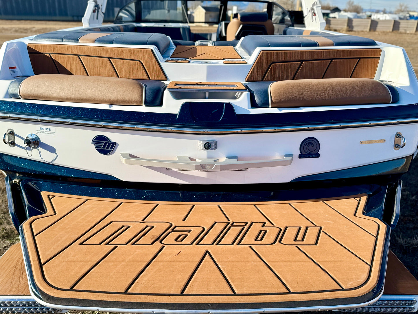 2021 Malibu 23 LSV - M6DI - Clean