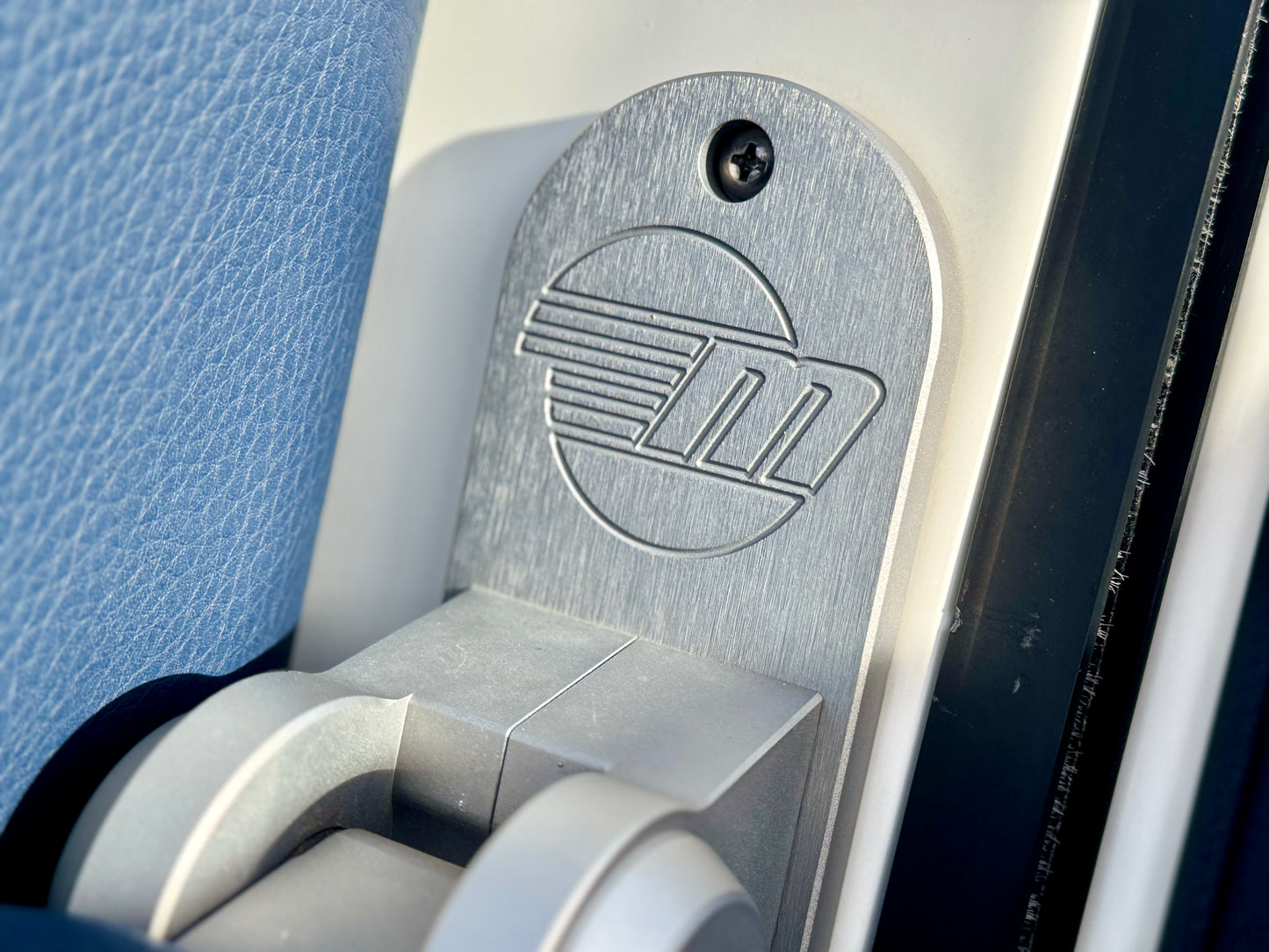 2021 Malibu 23 LSV - M6DI - Clean