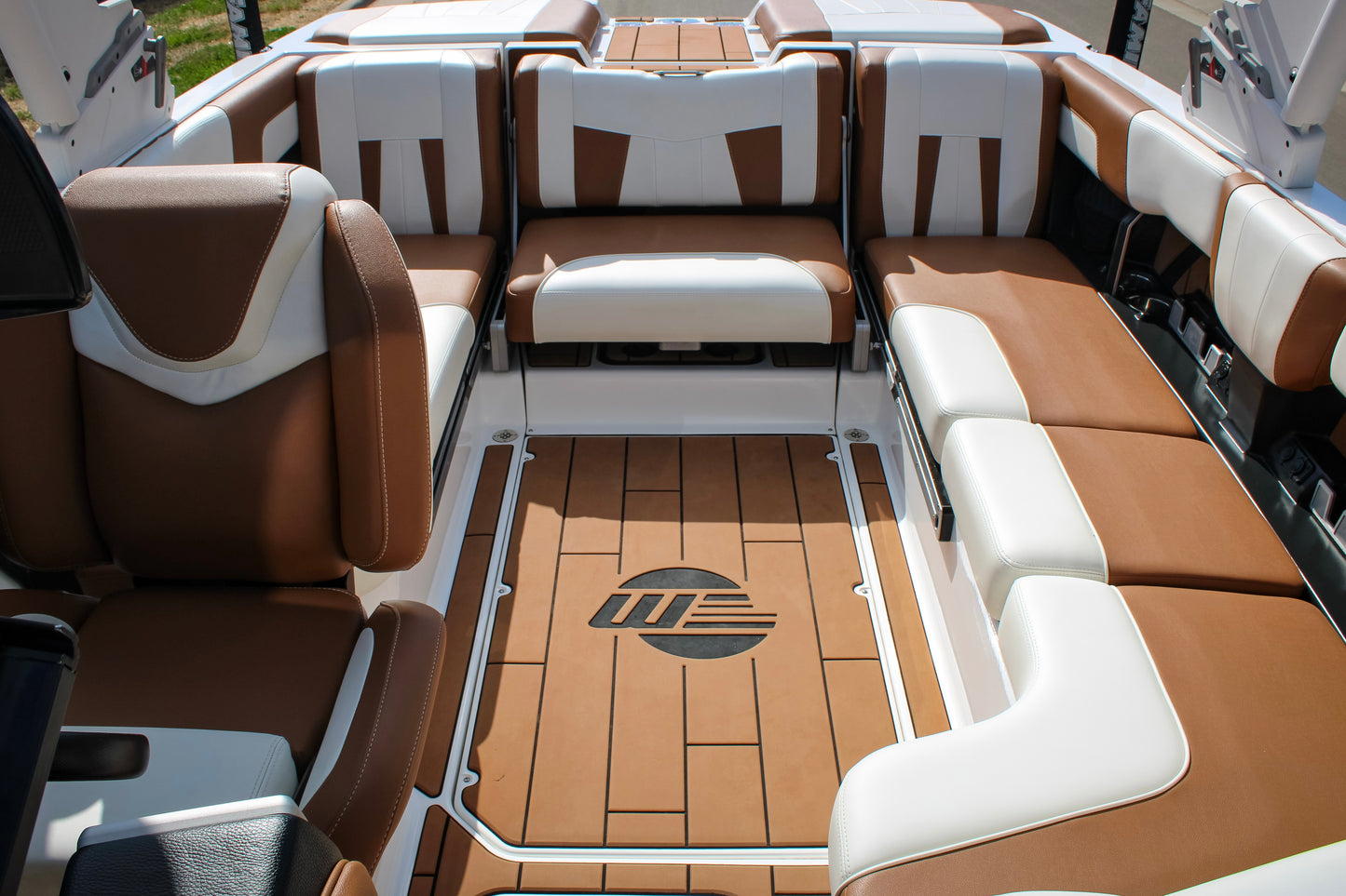 2023 Malibu 23 MXZ - M6DI - CLEAN