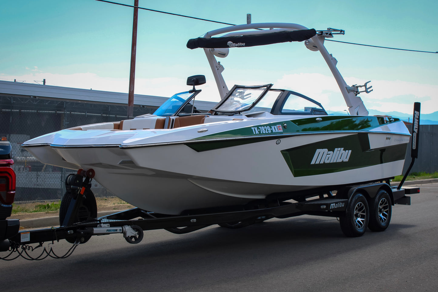 2023 Malibu 23 MXZ - M6DI - CLEAN