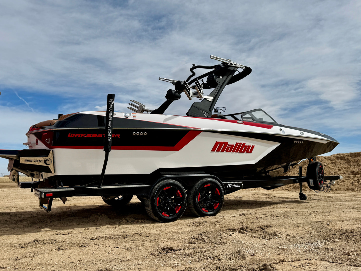 2023 Malibu 23 MXZ - Supercharged LT4 - Almost NEW