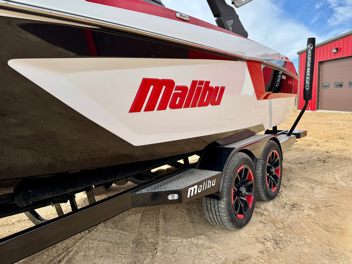 2023 Malibu 23 MXZ - Supercharged LT4 - Almost NEW