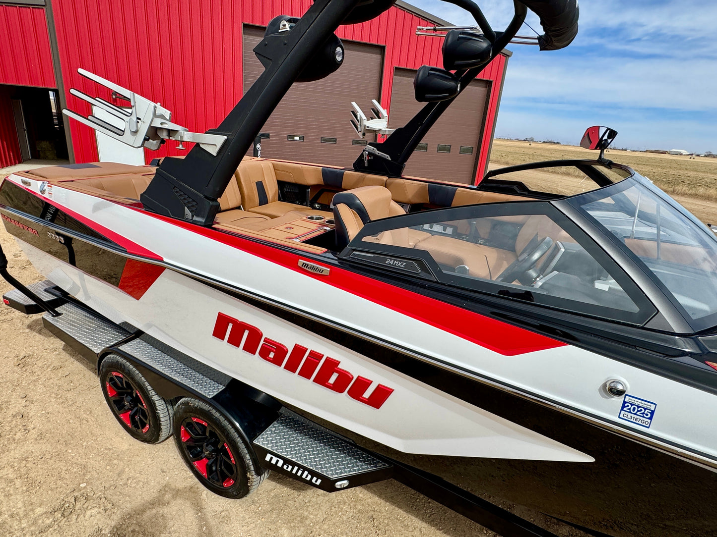 2023 Malibu 23 MXZ - Supercharged LT4 - Almost NEW