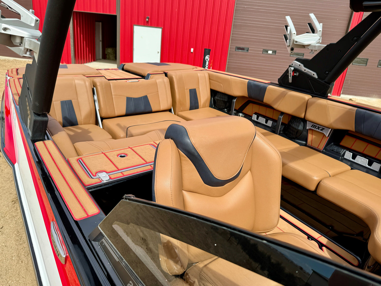 2023 Malibu 23 MXZ - Supercharged LT4 - Almost NEW