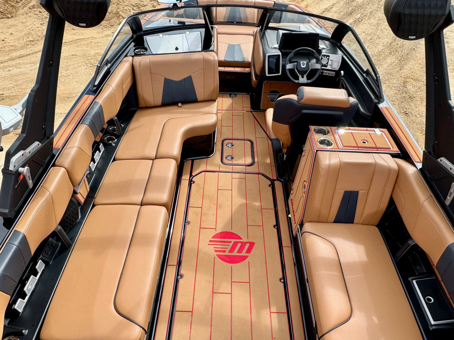 2023 Malibu 23 MXZ - Supercharged LT4 - Almost NEW