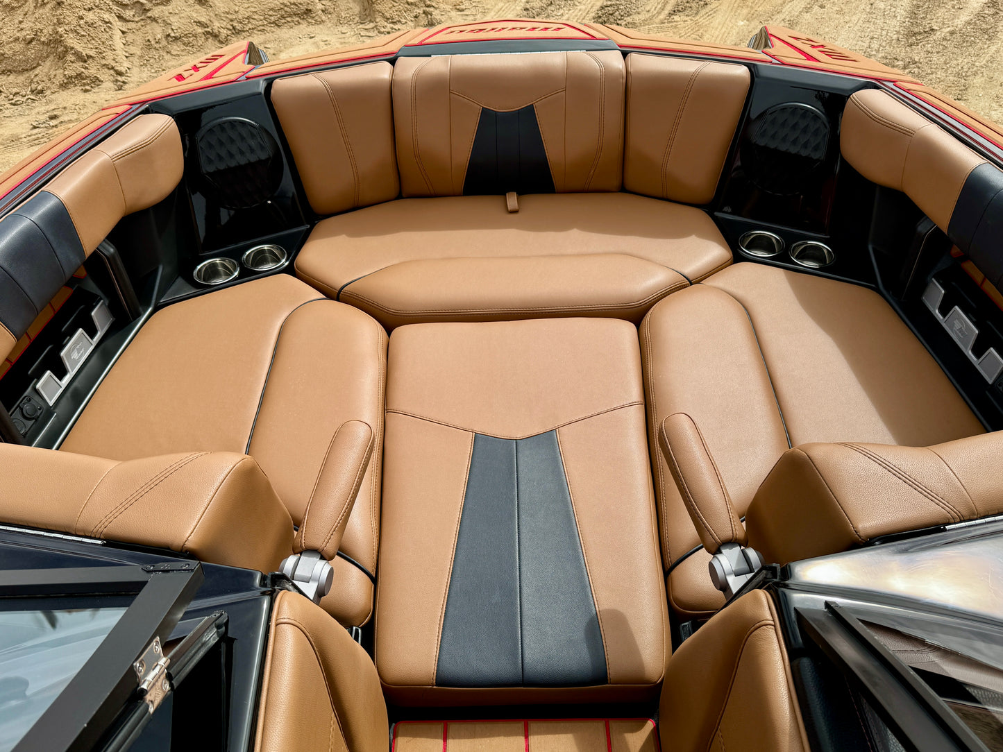 2023 Malibu 23 MXZ - Supercharged LT4 - Almost NEW