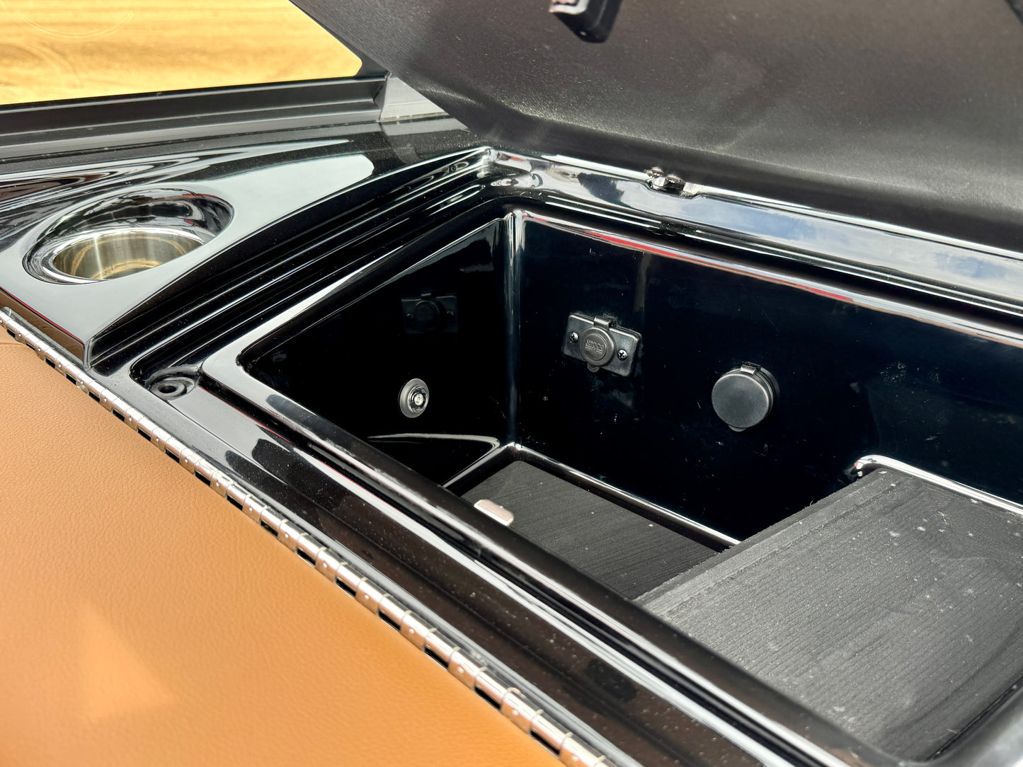 2023 Malibu 23 MXZ - Supercharged LT4 - Almost NEW