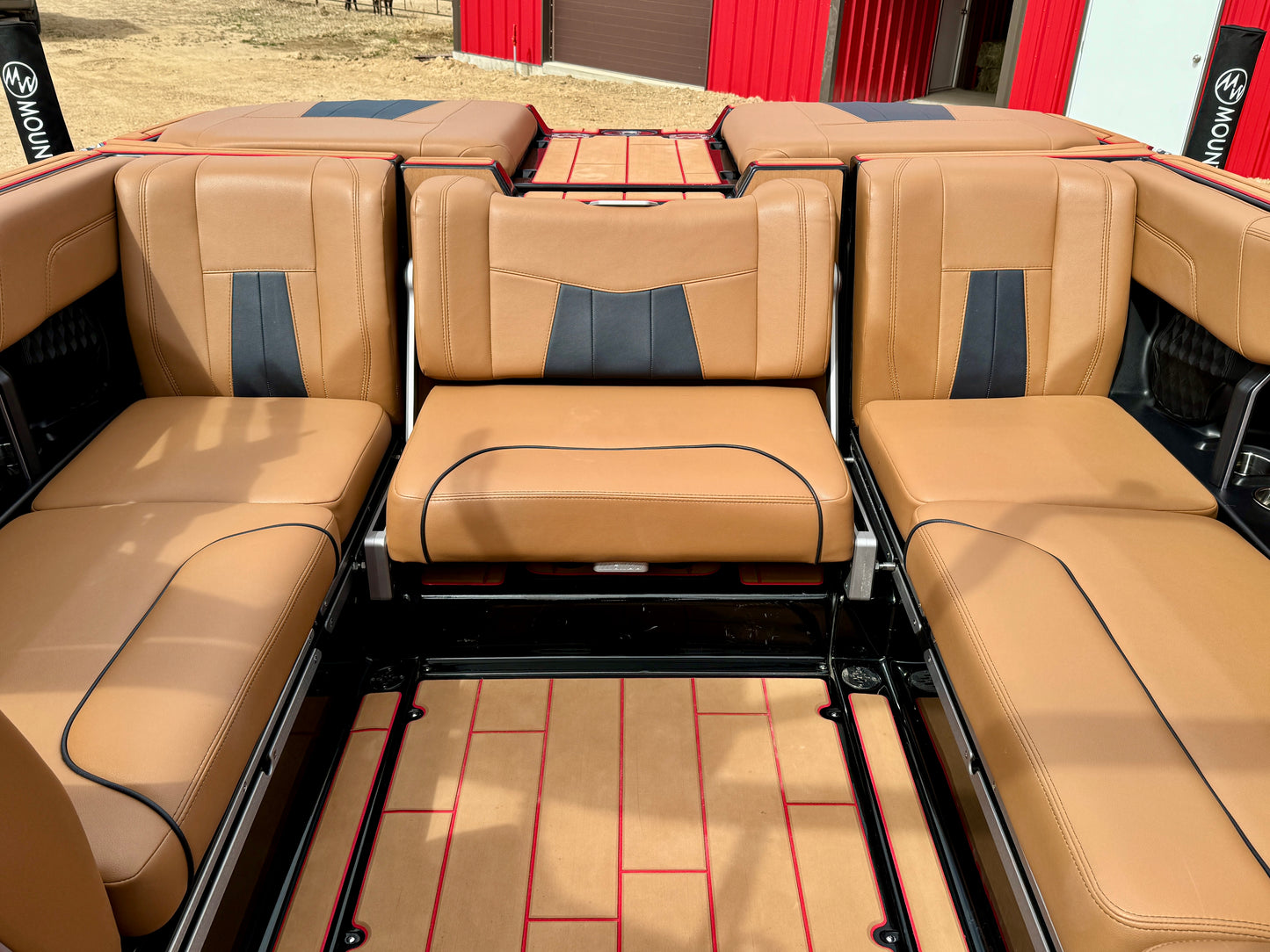 2023 Malibu 23 MXZ - Supercharged LT4 - Almost NEW