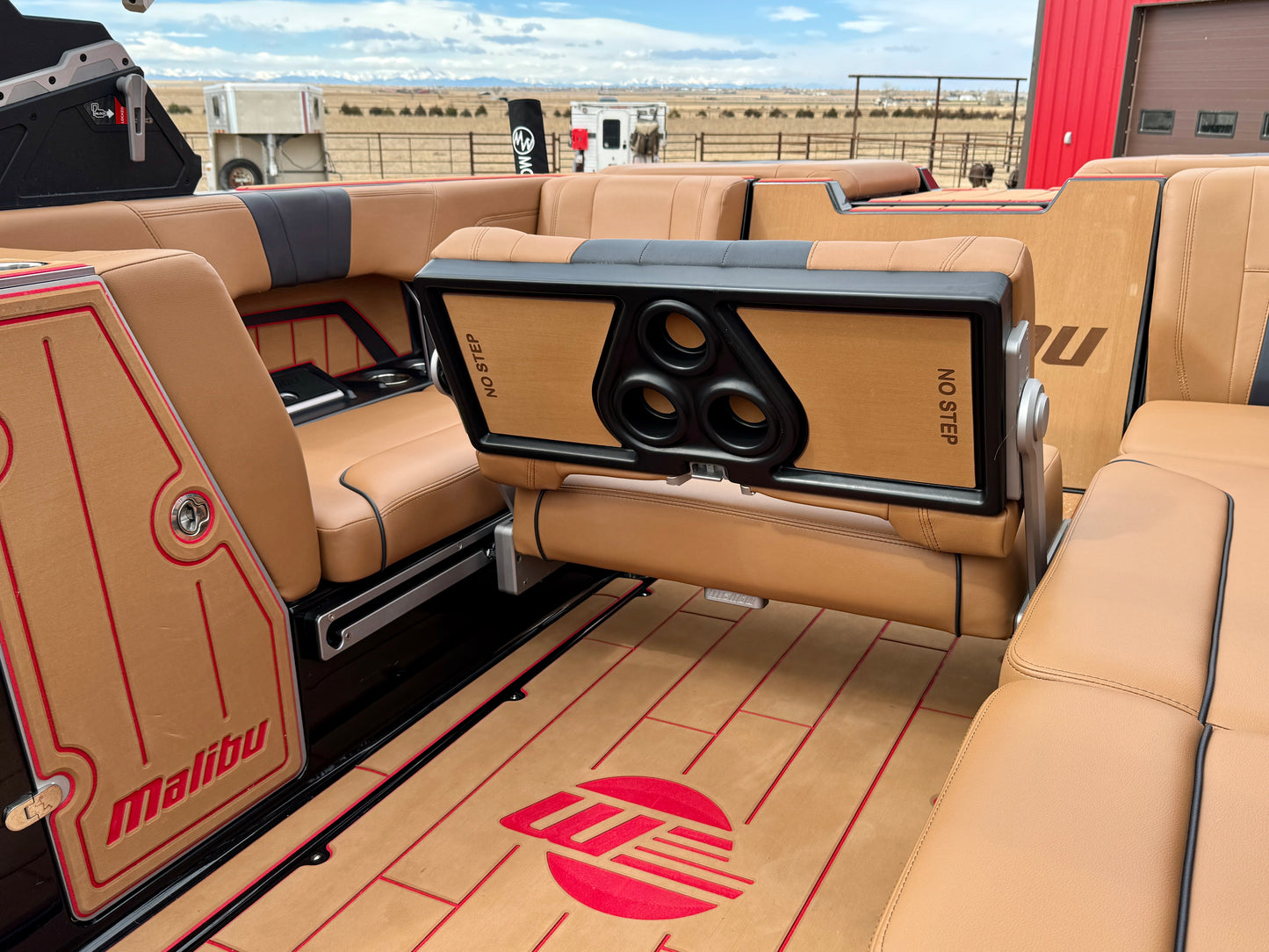 2023 Malibu 23 MXZ - Supercharged LT4 - Almost NEW