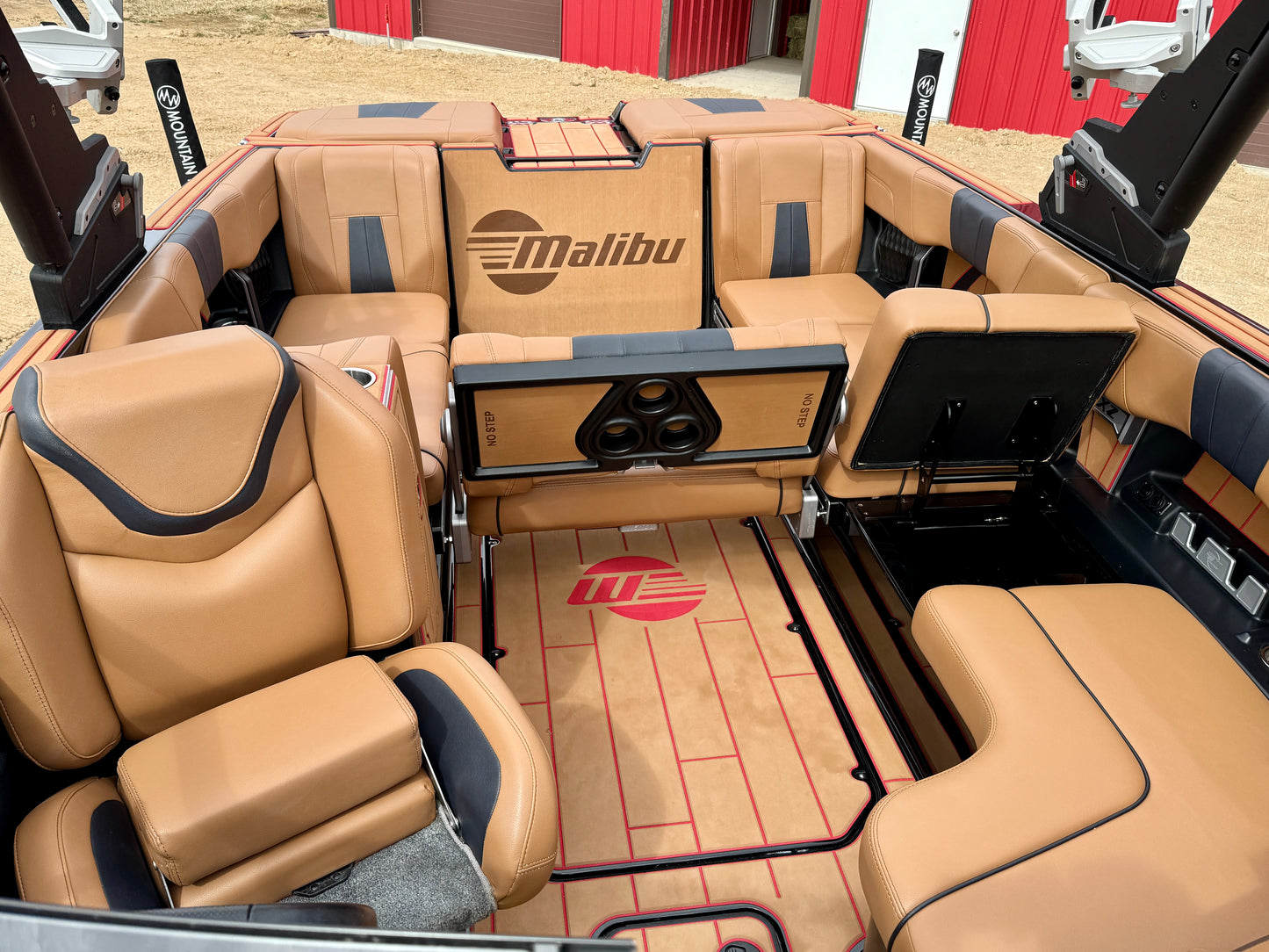 2023 Malibu 23 MXZ - Supercharged LT4 - Almost NEW