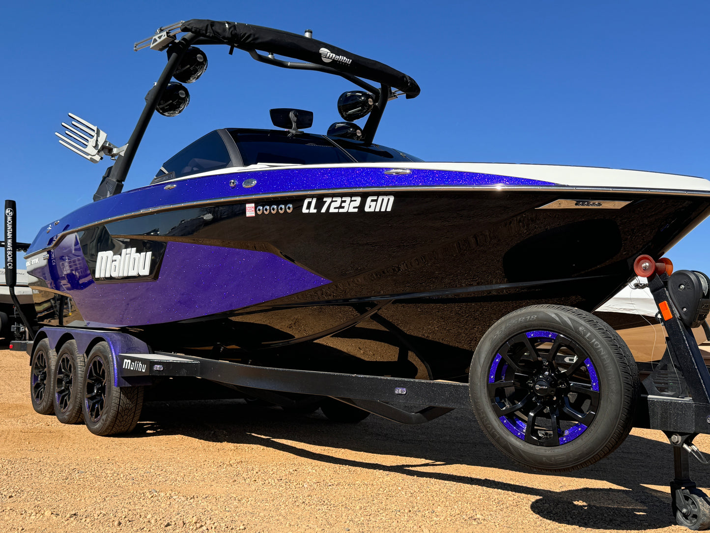 2021 Malibu 25 LSV - LOW HOURS - LT4 - Mint