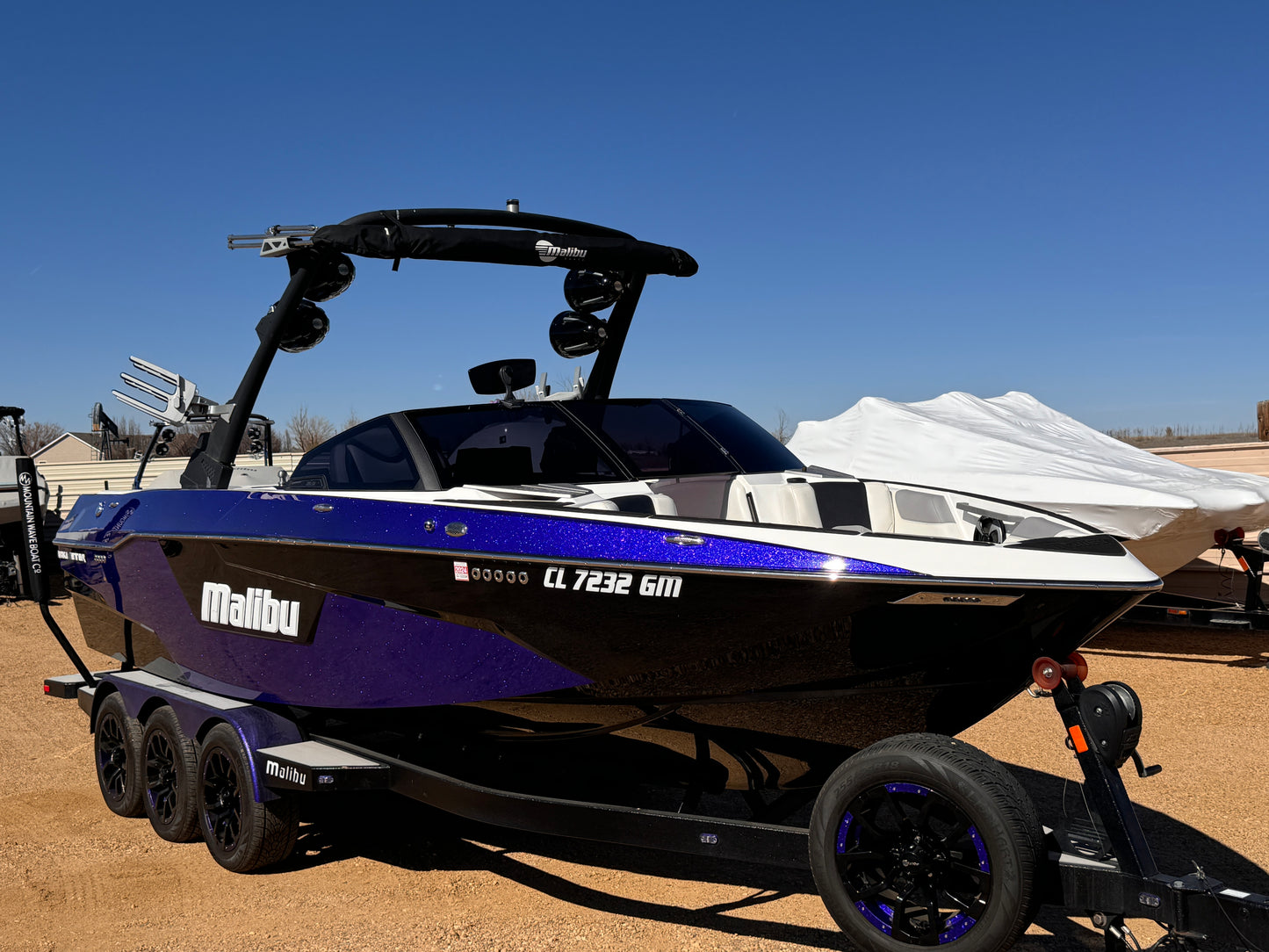 2021 Malibu 25 LSV - LOW HOURS - LT4 - Mint