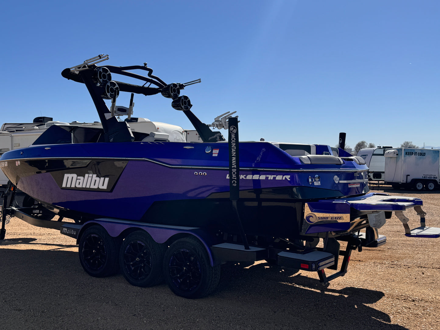 2021 Malibu 25 LSV - LOW HOURS - LT4 - Mint