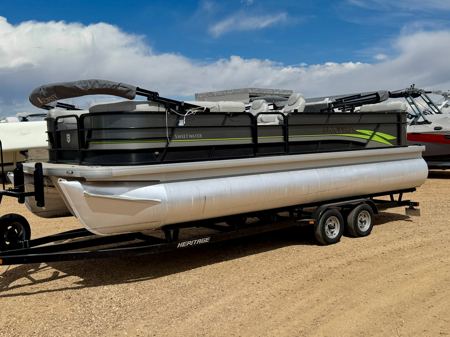 2021 Godfrey Sweetwater TriToon 2486 DT - 300HP - 60hrs