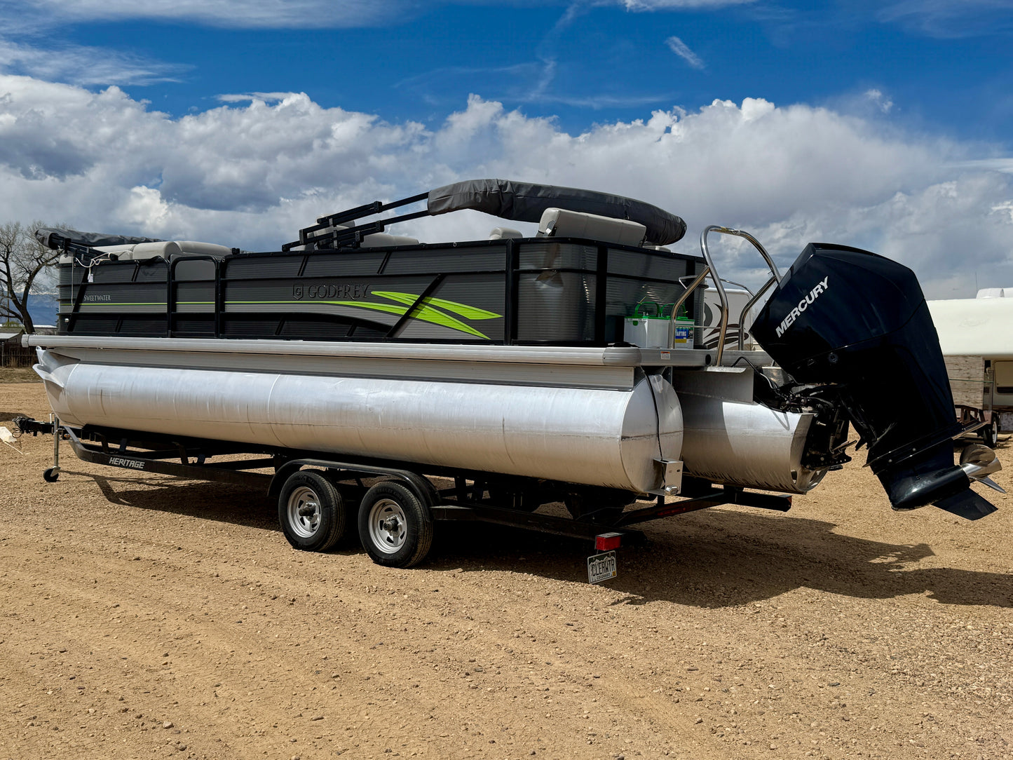 2021 Godfrey Sweetwater TriToon 2486 DT - 300HP - 60hrs