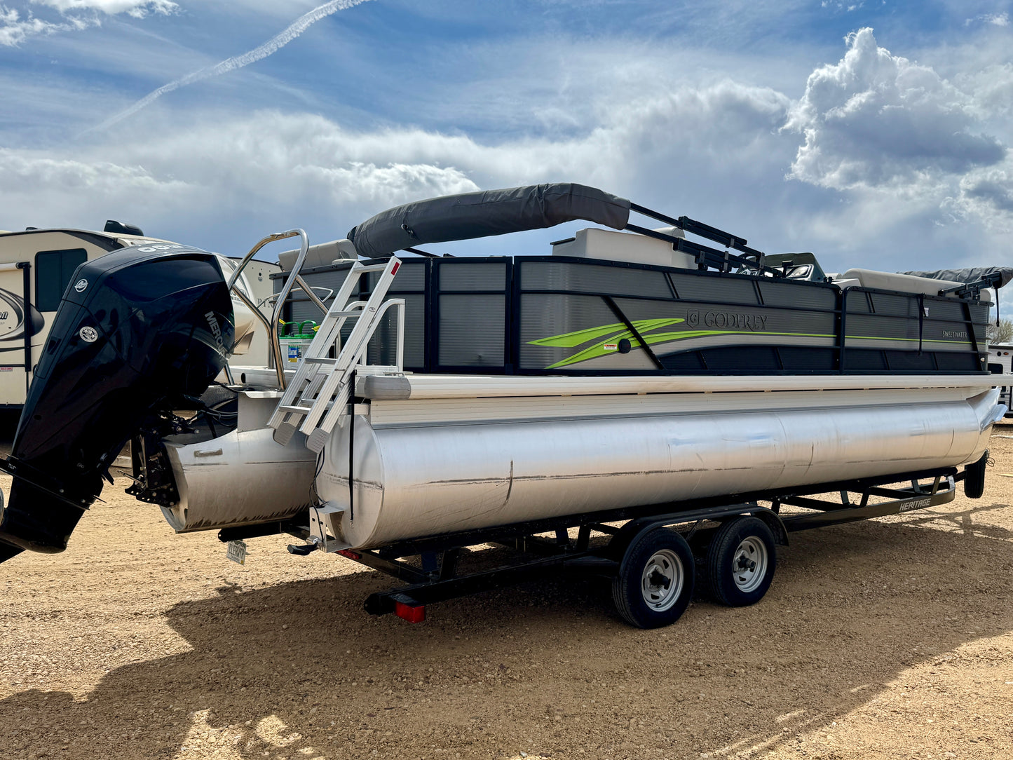 2021 Godfrey Sweetwater TriToon 2486 DT - 300HP - 60hrs