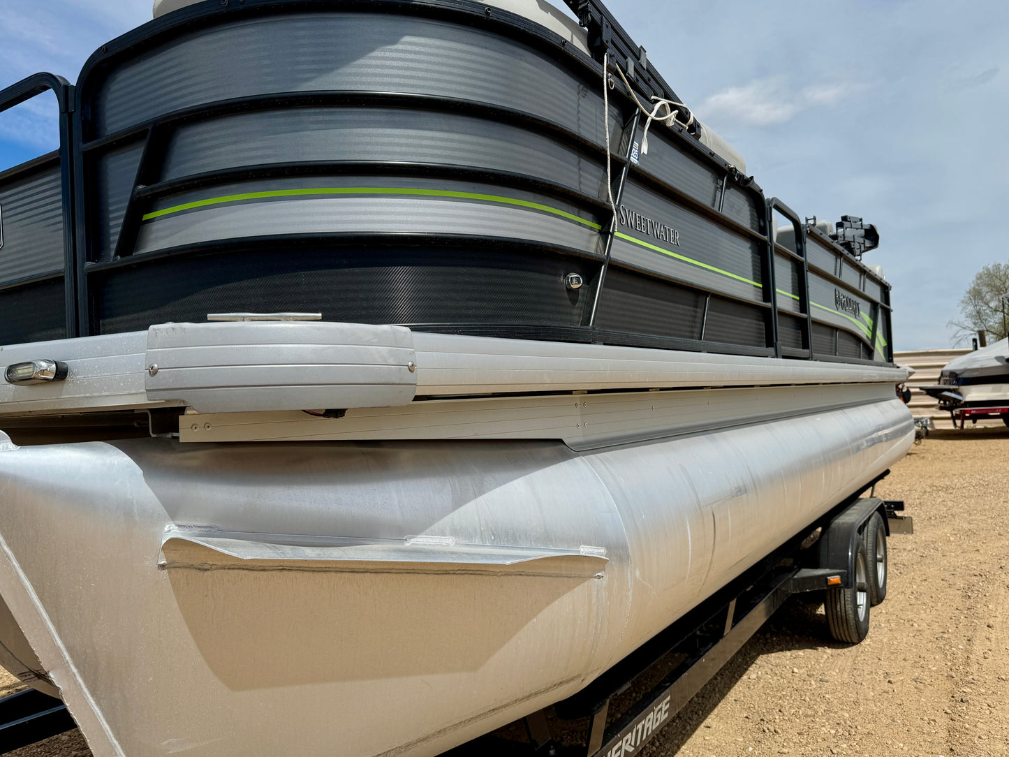 2021 Godfrey Sweetwater TriToon 2486 DT - 300HP - 60hrs