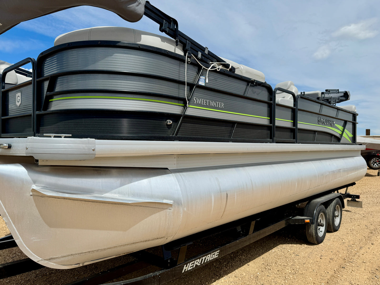 2021 Godfrey Sweetwater TriToon 2486 DT - 300HP - 60hrs