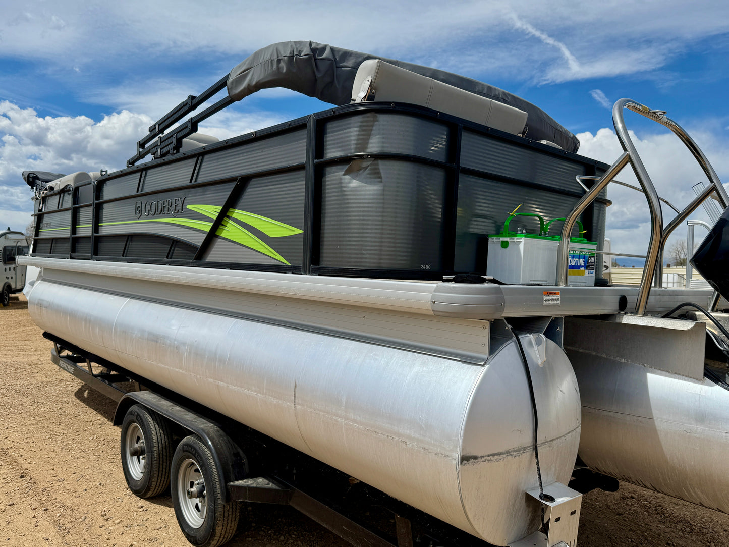 2021 Godfrey Sweetwater TriToon 2486 DT - 300HP - 60hrs