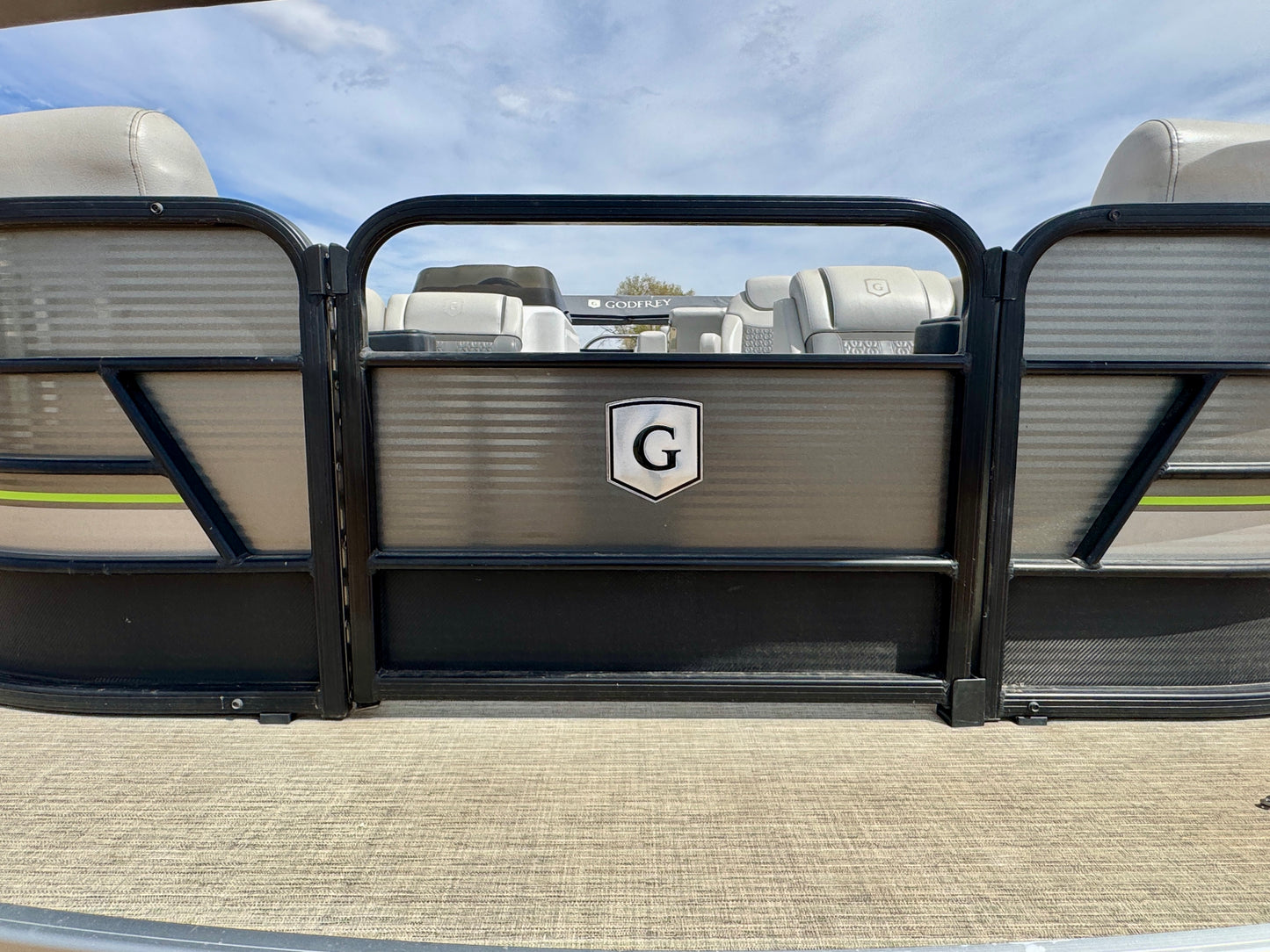 2021 Godfrey Sweetwater TriToon 2486 DT - 300HP - 60hrs