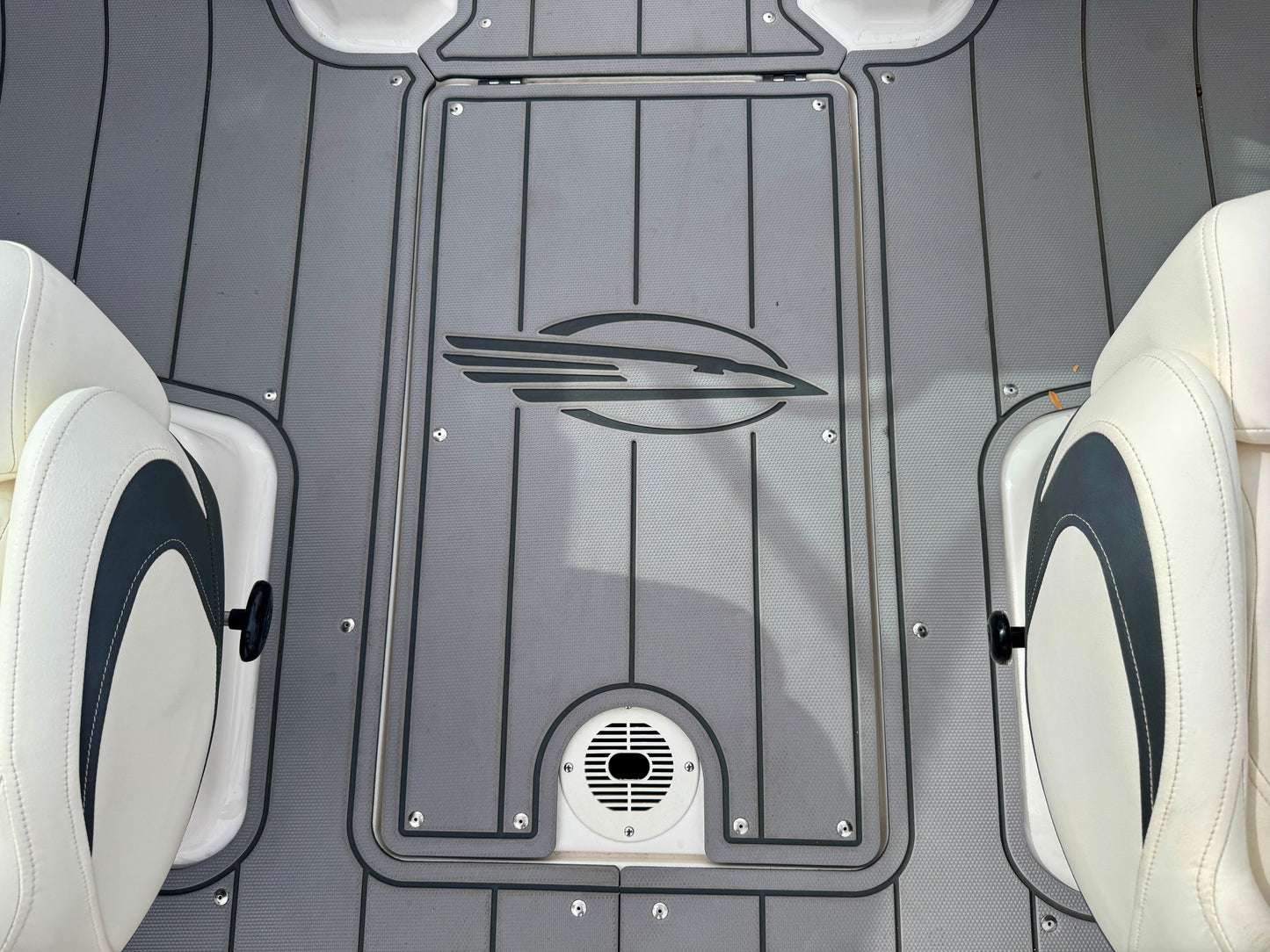 2023 Chaparral 21' Ski & Fish - LIKE NEW