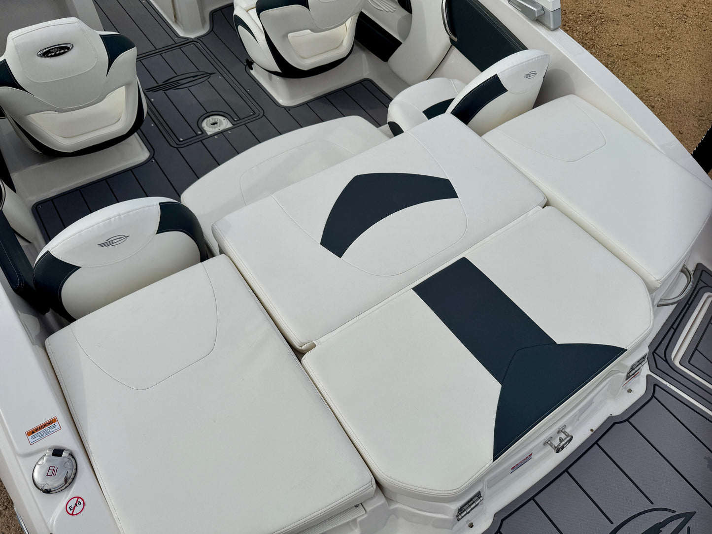 2023 Chaparral 21' Ski & Fish - LIKE NEW