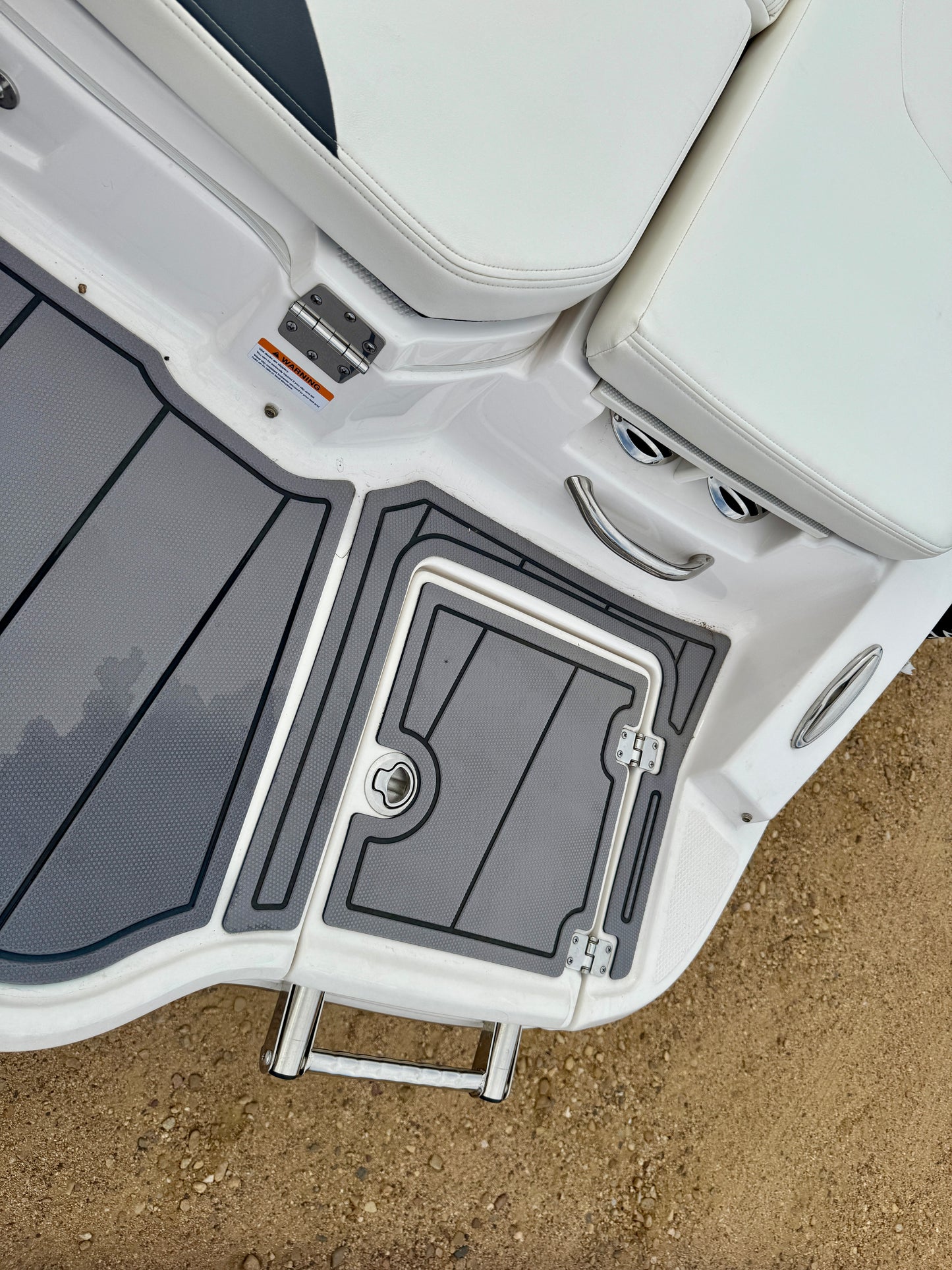 2023 Chaparral 21' Ski & Fish - LIKE NEW