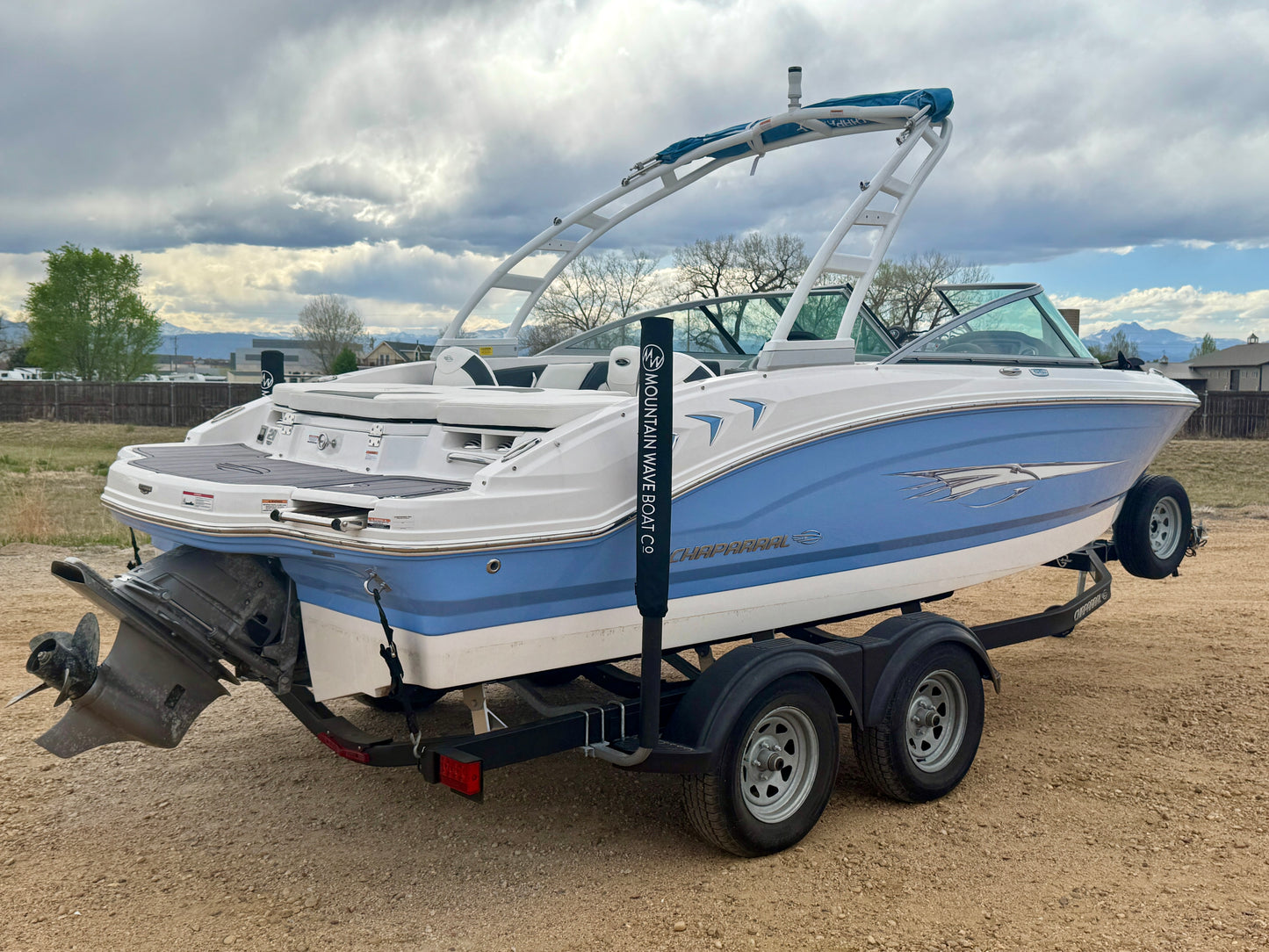 2023 Chaparral 21' Ski & Fish - LIKE NEW