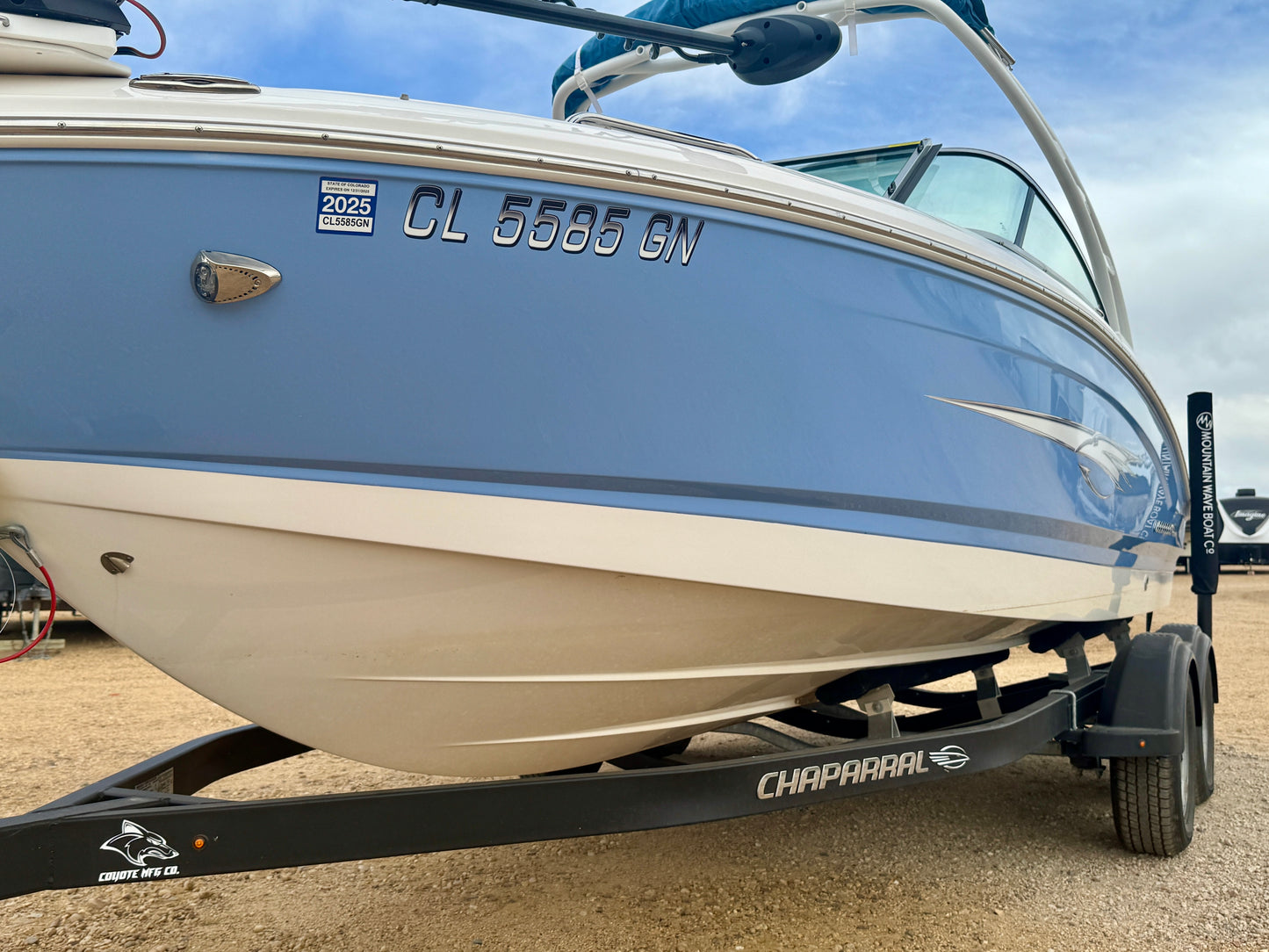 2023 Chaparral 21' Ski & Fish - LIKE NEW