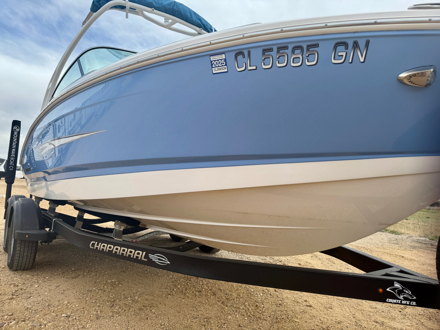 2023 Chaparral 21' Ski & Fish - LIKE NEW