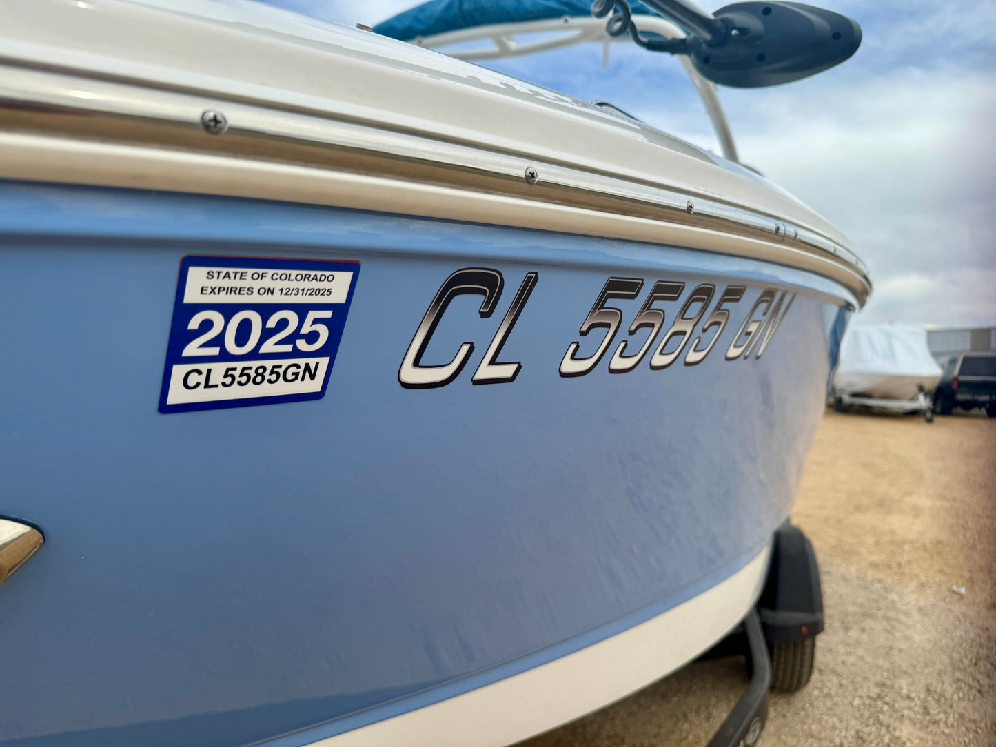 2023 Chaparral 21' Ski & Fish - LIKE NEW