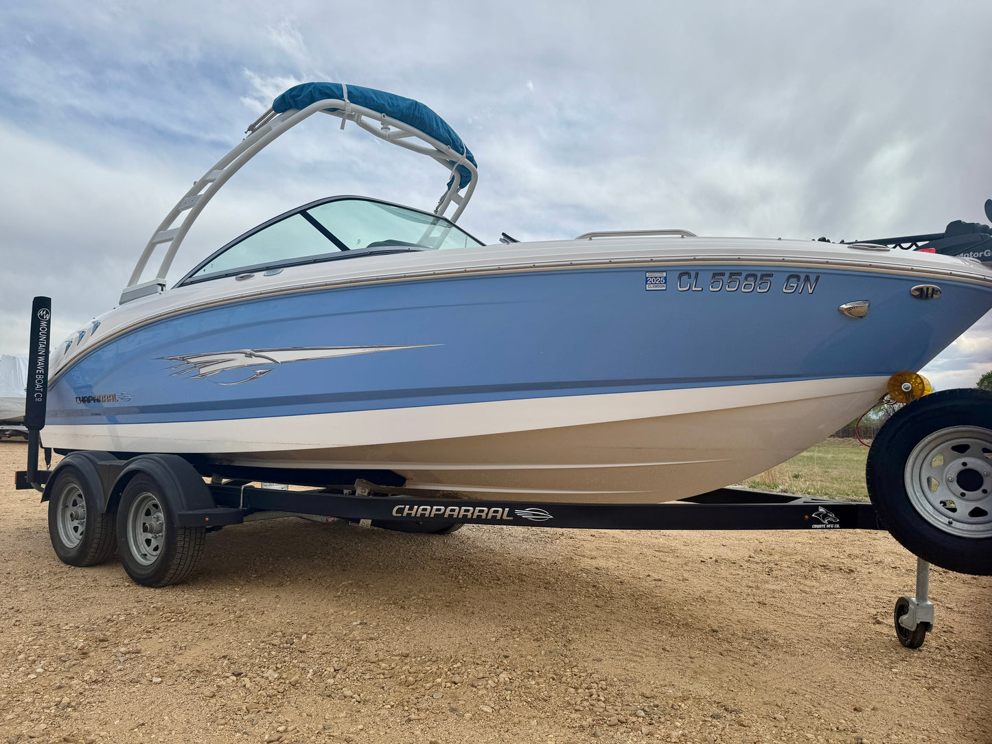 2023 Chaparral 21' Ski & Fish - LIKE NEW